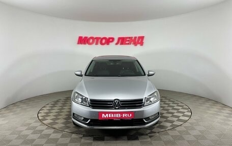 Volkswagen Passat B7, 2011 год, 1 078 000 рублей, 2 фотография
