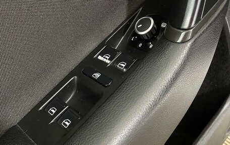 Volkswagen Passat B7, 2011 год, 1 078 000 рублей, 18 фотография