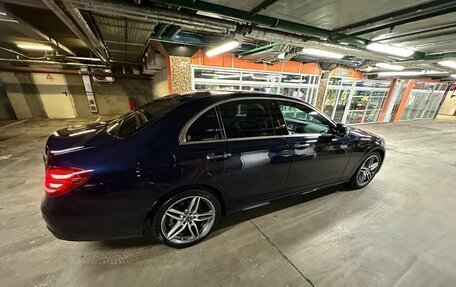 Mercedes-Benz E-Класс, 2020 год, 4 500 000 рублей, 6 фотография