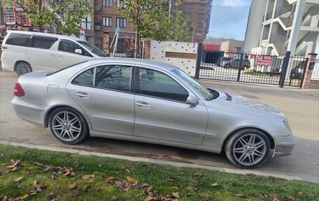 Mercedes-Benz E-Класс, 2004 год, 500 000 рублей, 4 фотография