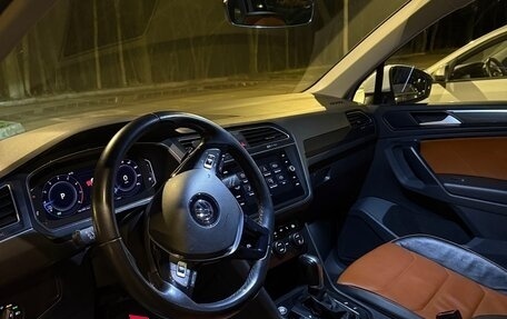 Volkswagen Tiguan II, 2019 год, 2 600 000 рублей, 8 фотография