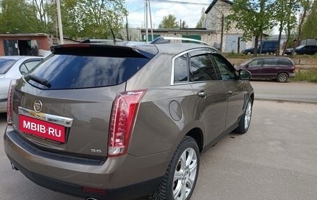 Cadillac SRX II рестайлинг, 2014 год, 1 990 000 рублей, 2 фотография