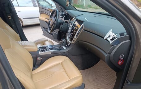 Cadillac SRX II рестайлинг, 2014 год, 1 990 000 рублей, 14 фотография