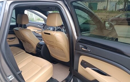 Cadillac SRX II рестайлинг, 2014 год, 1 990 000 рублей, 15 фотография