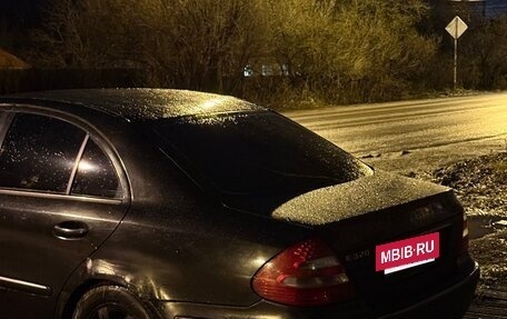 Mercedes-Benz E-Класс, 2003 год, 790 000 рублей, 3 фотография