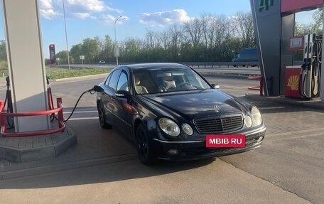 Mercedes-Benz E-Класс, 2003 год, 790 000 рублей, 9 фотография