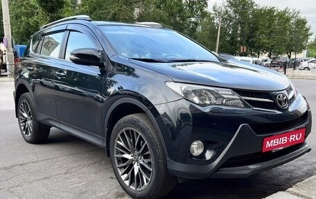 Toyota RAV4, 2015 год, 1 665 000 рублей, 7 фотография