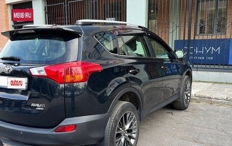 Toyota RAV4, 2015 год, 1 665 000 рублей, 5 фотография