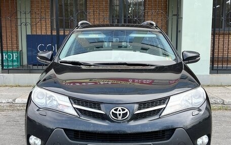 Toyota RAV4, 2015 год, 1 665 000 рублей, 9 фотография