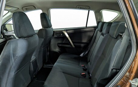 Toyota RAV4, 2016 год, 2 555 000 рублей, 10 фотография