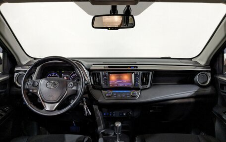 Toyota RAV4, 2016 год, 2 555 000 рублей, 24 фотография