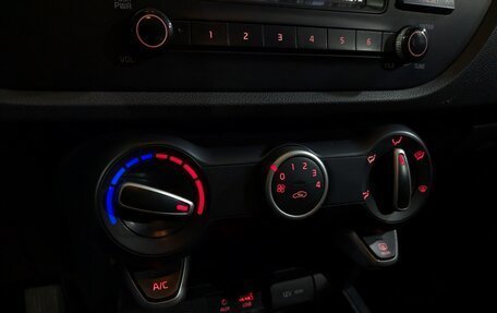 KIA Rio IV, 2020 год, 900 000 рублей, 18 фотография