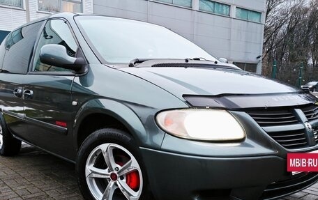 Dodge Caravan IV, 2005 год, 850 000 рублей, 2 фотография