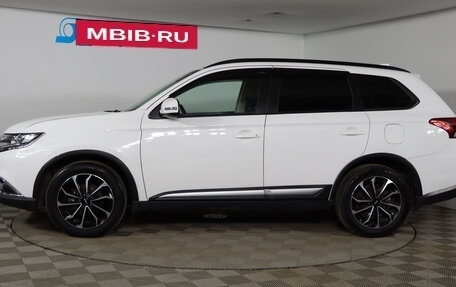 Mitsubishi Outlander III рестайлинг 3, 2021 год, 2 499 990 рублей, 8 фотография