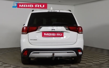 Mitsubishi Outlander III рестайлинг 3, 2021 год, 2 499 990 рублей, 6 фотография