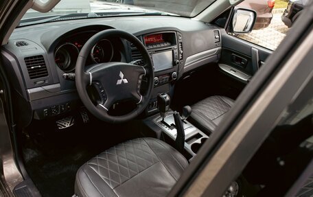 Mitsubishi Pajero IV, 2012 год, 1 795 000 рублей, 13 фотография