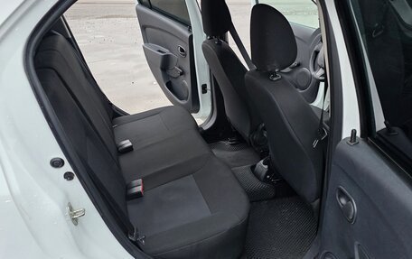 Renault Logan II, 2018 год, 650 000 рублей, 11 фотография