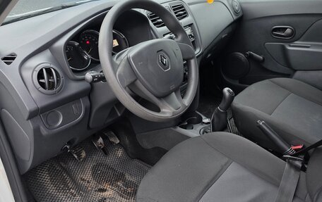 Renault Logan II, 2018 год, 650 000 рублей, 8 фотография