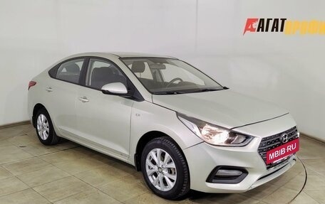 Hyundai Solaris II рестайлинг, 2018 год, 905 000 рублей, 3 фотография