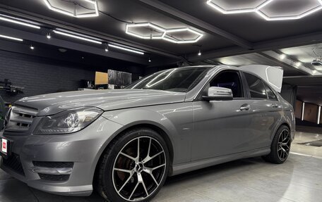 Mercedes-Benz C-Класс, 2011 год, 1 500 000 рублей, 1 фотография