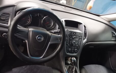 Opel Astra J, 2014 год, 830 000 рублей, 5 фотография