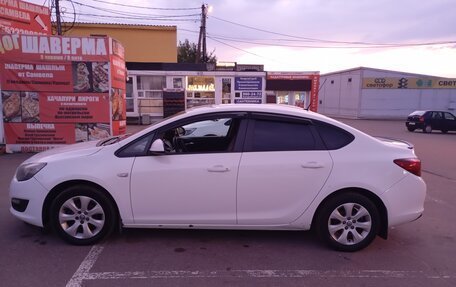 Opel Astra J, 2014 год, 830 000 рублей, 6 фотография
