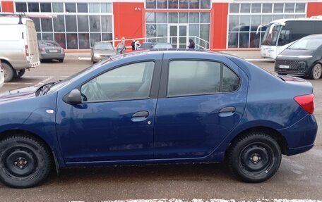 Renault Logan II, 2018 год, 820 000 рублей, 1 фотография