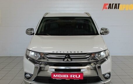 Mitsubishi Outlander III рестайлинг 3, 2016 год, 1 775 000 рублей, 2 фотография