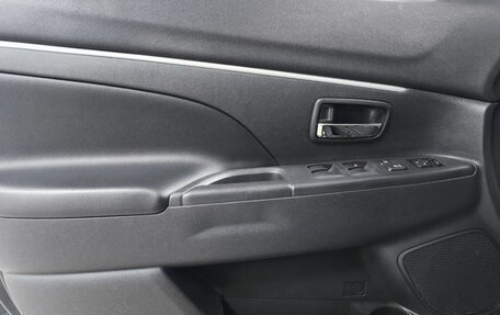 Mitsubishi ASX I рестайлинг, 2012 год, 999 000 рублей, 9 фотография