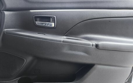 Mitsubishi ASX I рестайлинг, 2012 год, 999 000 рублей, 16 фотография