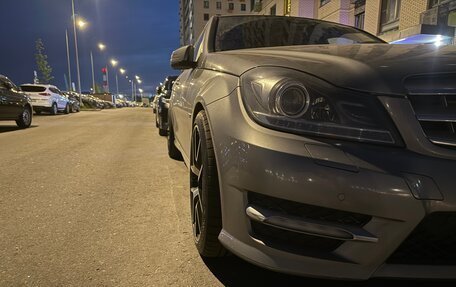 Mercedes-Benz C-Класс, 2011 год, 1 500 000 рублей, 2 фотография