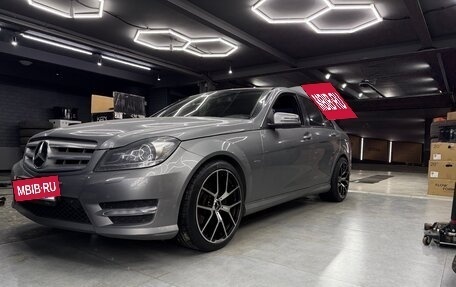 Mercedes-Benz C-Класс, 2011 год, 1 500 000 рублей, 7 фотография