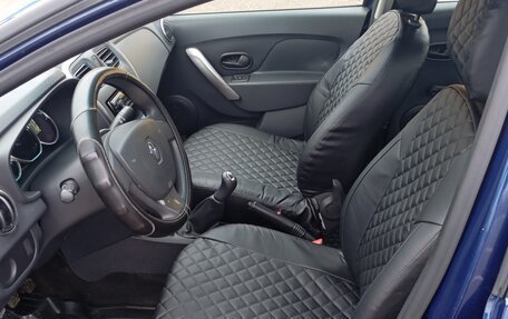 Renault Logan II, 2018 год, 820 000 рублей, 12 фотография