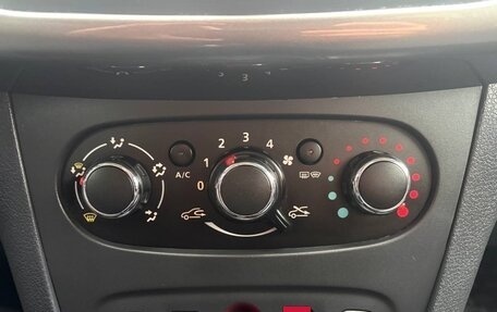 Renault Sandero II рестайлинг, 2016 год, 650 000 рублей, 16 фотография