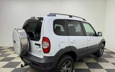 Chevrolet Niva I рестайлинг, 2018 год, 850 000 рублей, 4 фотография