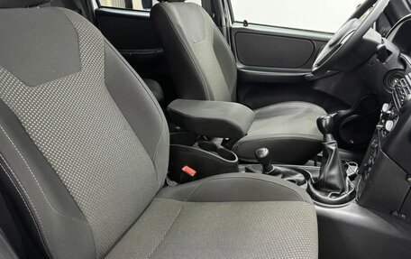 Chevrolet Niva I рестайлинг, 2018 год, 850 000 рублей, 10 фотография