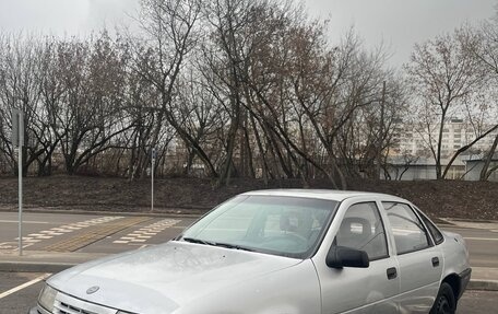 Opel Vectra A, 1989 год, 85 000 рублей, 3 фотография