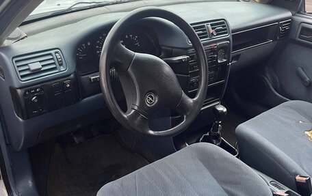 Opel Vectra A, 1989 год, 85 000 рублей, 8 фотография