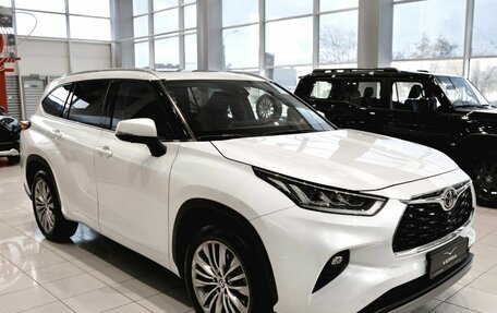 Toyota Highlander, 2025 год, 6 300 000 рублей, 3 фотография