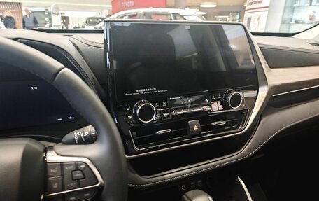 Toyota Highlander, 2025 год, 6 300 000 рублей, 13 фотография