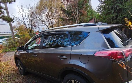 Toyota RAV4, 2017 год, 2 650 000 рублей, 3 фотография