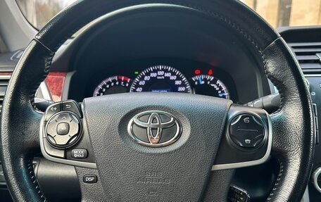 Toyota Camry, 2014 год, 1 600 000 рублей, 13 фотография