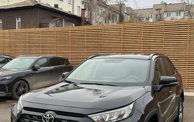 Toyota RAV4, 2020 год, 3 700 000 рублей, 1 фотография