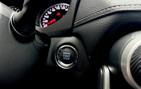 Toyota RAV4, 2020 год, 4 750 000 рублей, 9 фотография