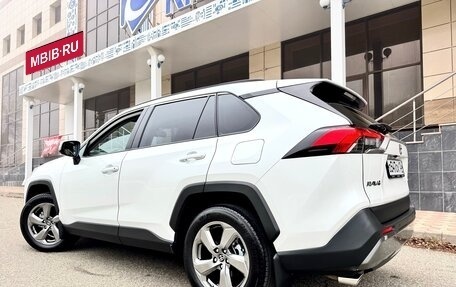Toyota RAV4, 2020 год, 4 750 000 рублей, 26 фотография