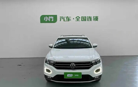 Volkswagen T-Roc I, 2022 год, 1 770 099 рублей, 2 фотография