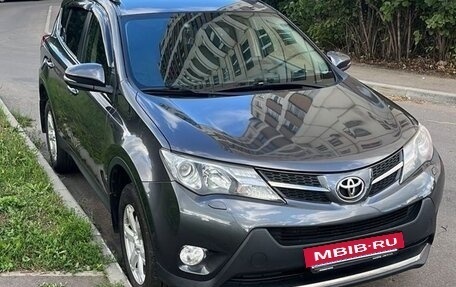 Toyota RAV4, 2014 год, 3 фотография