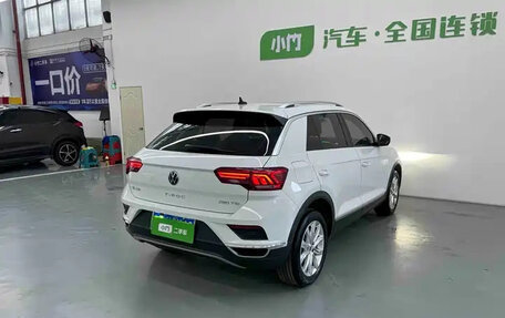 Volkswagen T-Roc I, 2022 год, 1 770 099 рублей, 7 фотография