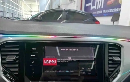 Volkswagen T-Roc I, 2022 год, 1 770 099 рублей, 9 фотография