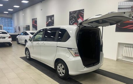 Honda Freed I, 2012 год, 996 000 рублей, 10 фотография